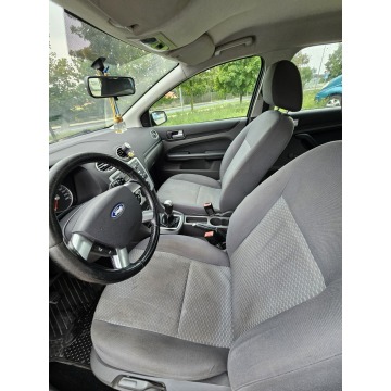 Ford Focus  Kombi 2006,  1.6 diesel - Na sprzedaż za 5 500,00 zł - Głogów - zdjęcie 9