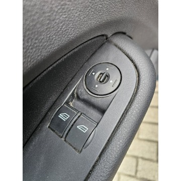 Ford Focus  Kombi 2006,  1.6 diesel - Na sprzedaż za 5 500,00 zł - Głogów - zdjęcie 11