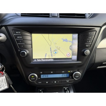 Toyota Avensis  Kombi 2016,  1.8 benzyna, automat - Na sprzedaż za 58 900 zł - Kotarwice - zdjęcie 9