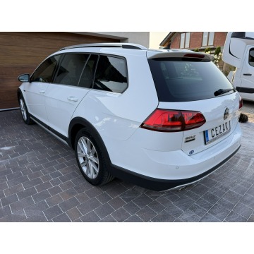 Volkswagen Golf  Kombi 2016,  2.0 diesel, automat - Na sprzedaż za 51 900 zł - Konradów - zdjęcie 6