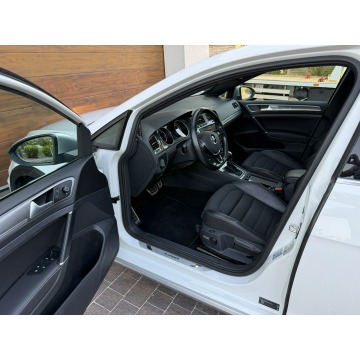 Volkswagen Golf  Kombi 2016,  2.0 diesel, automat - Na sprzedaż za 51 900 zł - Konradów - zdjęcie 7