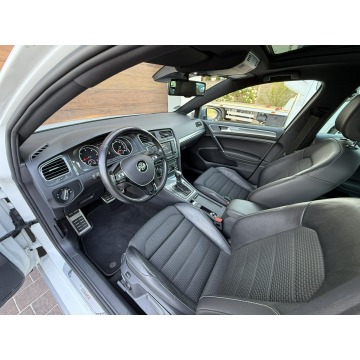 Volkswagen Golf  Kombi 2016,  2.0 diesel, automat - Na sprzedaż za 51 900 zł - Konradów - zdjęcie 11
