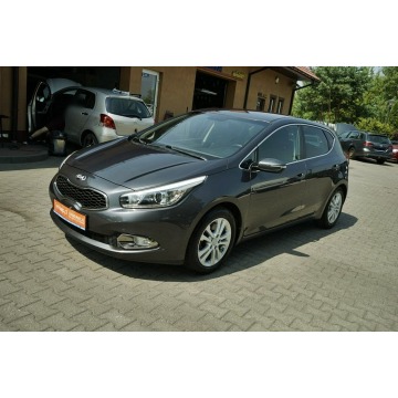 Kia Ceed  Hatchback 2015,  1.4 benzyna - Na sprzedaż za 24 800 zł - Płock - zdjęcie 2