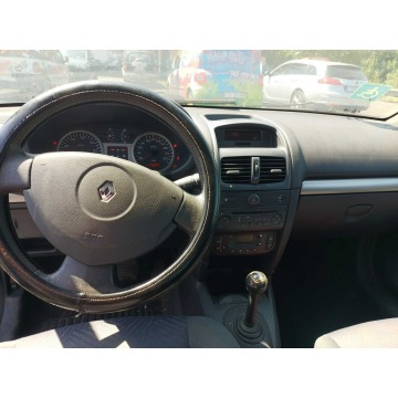 Renault Clio  Hatchback 2002,  1.1 benzyna, automat - Na sprzedaż za 2 200,00 zł - Tarnów - zdjęcie 7