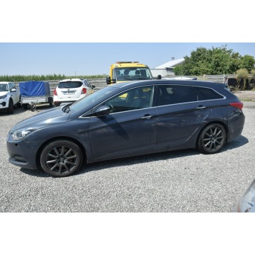 Hyundai i40  Kombi 2016,  1.7 diesel - Na sprzedaż za 8 900,00 zł - Majdan Sieniawski - zdjęcie 4