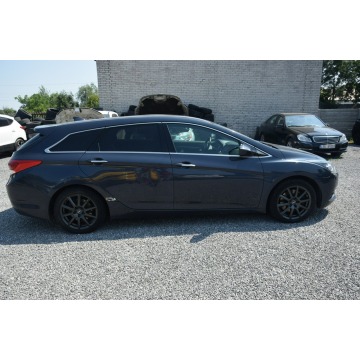 Hyundai i40  Kombi 2016,  1.7 diesel - Na sprzedaż za 8 900,00 zł - Majdan Sieniawski - zdjęcie 10