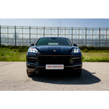 Porsche Cayenne  SUV 2023,  4.0 benzyna, automat - Na sprzedaż za 436 900 zł - Warszawa - zdjęcie 2