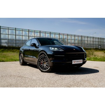 Porsche Cayenne  SUV 2023,  4.0 benzyna, automat - Na sprzedaż za 436 900 zł - Warszawa - zdjęcie 3