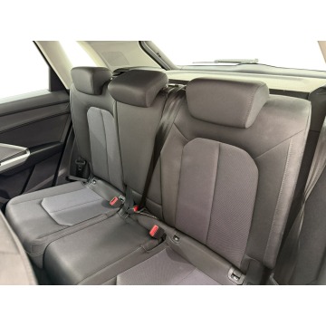 Audi Q3  SUV 2024,  2.0 diesel, automat - Na sprzedaż za 109 900 zł - Warszawa - zdjęcie 12