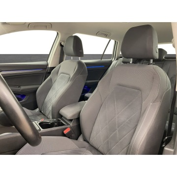 Volkswagen Golf  Kombi 2022,  1.5 benzyna - Na sprzedaż za 69 900 zł - Warszawa - zdjęcie 10