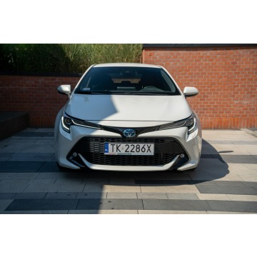 Toyota Corolla  Hatchback 2019,  1.8 hybryda, automat - Na sprzedaż za 82 900 zł - Kraków - zdjęcie 10