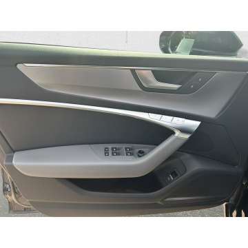 Audi A6  Sedan/Limuzyna 2021,  2.0 benzyna, automat - Na sprzedaż za 138 850 zł - Warszawa - zdjęcie 10