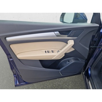 Audi Q5  SUV 2022,  2.0 benzyna, automat - Na sprzedaż za 174 850 zł - Warszawa - zdjęcie 10