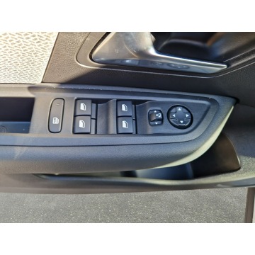 Citroen C4  Hatchback 2024,  1.2 benzyna, automat - Na sprzedaż za 83 850 zł - Warszawa - zdjęcie 11