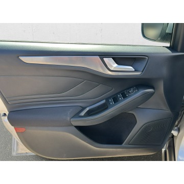 Ford Focus  Kombi 2023,  1.0 benzyna, automat - Na sprzedaż za 79 850 zł - Warszawa - zdjęcie 10