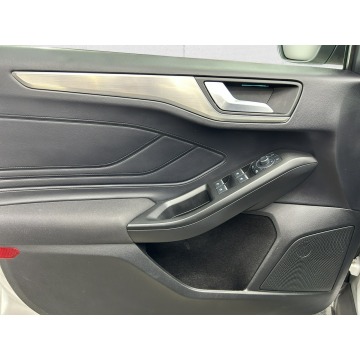 Ford Focus  Kombi 2024,  1.0 benzyna - Na sprzedaż za 63 850 zł - Warszawa - zdjęcie 10