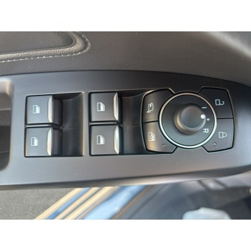 Ford Focus  Kombi 2024,  1.0 benzyna, automat - Na sprzedaż za 86 850 zł - Warszawa - zdjęcie 11