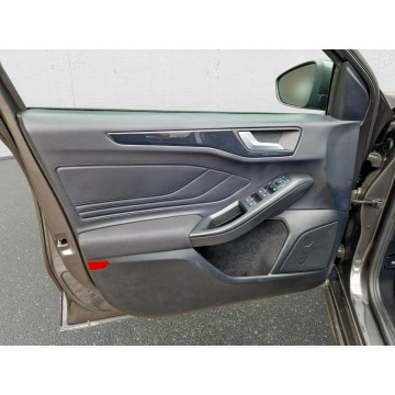 Ford Focus  Kombi 2024,  1.5 diesel, automat - Na sprzedaż za 93 850 zł - Warszawa - zdjęcie 10