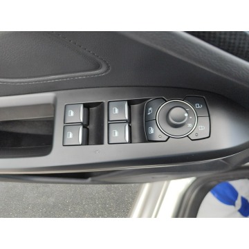 Ford Focus  Hatchback 2023,  1.0 benzyna, automat - Na sprzedaż za 77 850 zł - Warszawa - zdjęcie 11