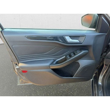 Ford Focus  Hatchback 2024,  2.3 benzyna, automat - Na sprzedaż za 139 850 zł - Warszawa - zdjęcie 10