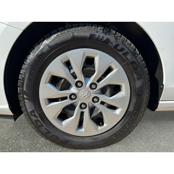 Hyundai i30  Kombi 2020,  1.6 diesel - Na sprzedaż za 42 850 zł - Warszawa - zdjęcie 9