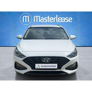 Hyundai i30  Kombi 2020,  1.5 benzyna - Na sprzedaż za 47 850 zł - Warszawa - zdjęcie 2
