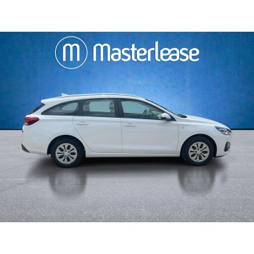 Hyundai i30  Kombi 2020,  1.5 benzyna - Na sprzedaż za 47 850 zł - Warszawa - zdjęcie 4