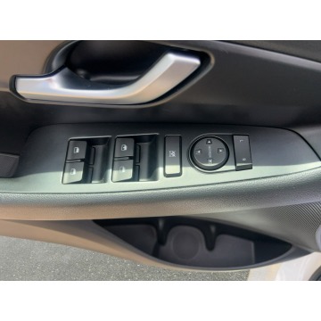 Hyundai i30  Kombi 2020,  1.5 benzyna - Na sprzedaż za 47 850 zł - Warszawa - zdjęcie 11