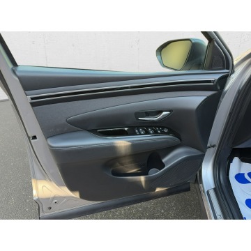 Hyundai Tucson  SUV 2021,  1.6 benzyna, automat - Na sprzedaż za 94 850 zł - Warszawa - zdjęcie 10