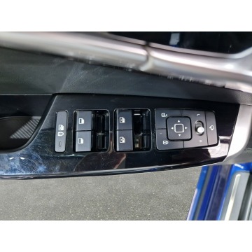 Kia EV6  SUV 2021 elektryczny, automat - Na sprzedaż za 113 850 zł - Warszawa - zdjęcie 11