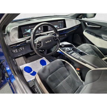 Kia EV6  SUV 2021 elektryczny, automat - Na sprzedaż za 113 850 zł - Warszawa - zdjęcie 12