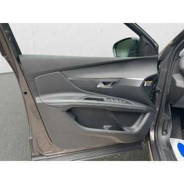 Peugeot 3008  SUV 2023,  1.5 diesel, automat - Na sprzedaż za 101 850 zł - Warszawa - zdjęcie 10