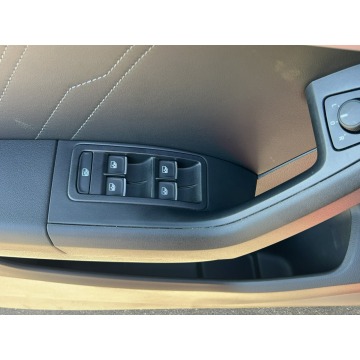 Seat Ateca  SUV 2023,  2.0 benzyna, automat - Na sprzedaż za 107 850 zł - Warszawa - zdjęcie 11