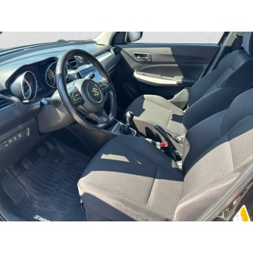 Suzuki Swift  Hatchback 2020,  1.2 benzyna - Na sprzedaż za 46 850 zł - Warszawa - zdjęcie 12