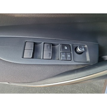 Toyota Corolla  Sedan/Limuzyna 2022,  1.5 benzyna - Na sprzedaż za 64 850 zł - Warszawa - zdjęcie 11