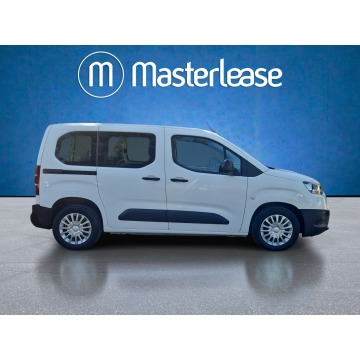 Toyota ProAce  Minivan/Van 2021,  1.5 diesel - Na sprzedaż za 67 850 zł - Warszawa - zdjęcie 4