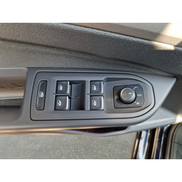 Volkswagen Golf  Hatchback 2022,  1.5 benzyna - Na sprzedaż za 64 850 zł - Warszawa - zdjęcie 11