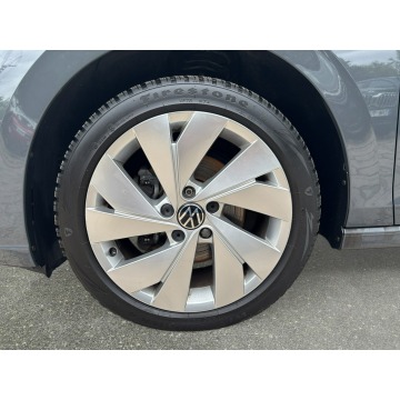 Volkswagen Golf  Kombi 2022,  1.5 benzyna - Na sprzedaż za 79 850 zł - Warszawa - zdjęcie 9