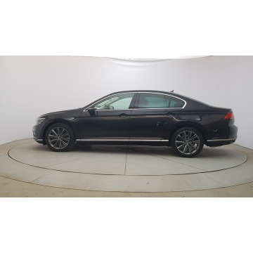 Volkswagen Passat  Sedan/Limuzyna 2022,  2.0 benzyna, automat - Na sprzedaż za 129 850 zł - Warszawa - zdjęcie 5