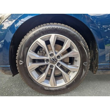 Volkswagen Passat  Sedan/Limuzyna 2023,  2.0 diesel - Na sprzedaż za 84 850 zł - Warszawa - zdjęcie 9