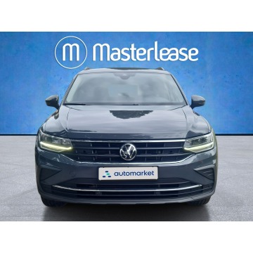 Volkswagen Tiguan  SUV 2022,  2.0 diesel, automat - Na sprzedaż za 108 850 zł - Warszawa - zdjęcie 2