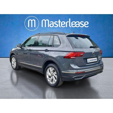 Volkswagen Tiguan  SUV 2022,  2.0 diesel, automat - Na sprzedaż za 108 850 zł - Warszawa - zdjęcie 7