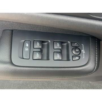 Volvo V60  Kombi 2020,  2.0 diesel, automat - Na sprzedaż za 79 850 zł - Warszawa - zdjęcie 11