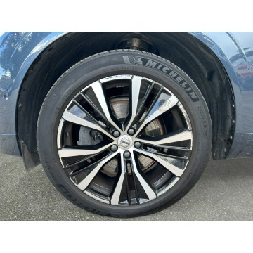 Volvo   SUV 2023,  2.0 benzyna, automat - Na sprzedaż za 185 850 zł - Warszawa - zdjęcie 9