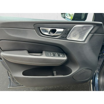 Volvo   SUV 2023,  2.0 benzyna, automat - Na sprzedaż za 185 850 zł - Warszawa - zdjęcie 10