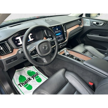 Volvo   SUV 2023,  2.0 benzyna, automat - Na sprzedaż za 185 850 zł - Warszawa - zdjęcie 12