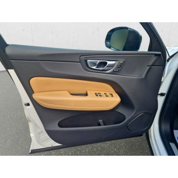 Volvo   SUV 2024,  2.0 diesel, automat - Na sprzedaż za 500,00 zł - Warszawa - zdjęcie 10
