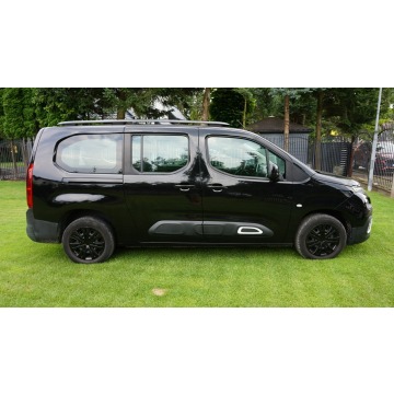 Citroen Berlingo  Kombi 2019,  1.2 benzyna, automat - Na sprzedaż za 49 999 zł - Zielona Góra - zdjęcie 4