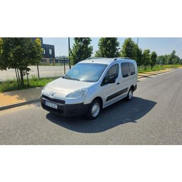 Peugeot Partner - Long | 1.6 HDi 90 KM | 3-osobowy | 2012 | 291 tys. km |