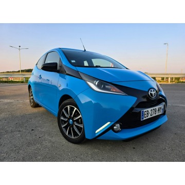 Toyota Aygo 1.0 Wave 2 fabryczny rozsuwany dach